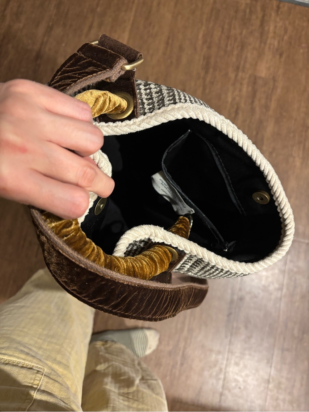 Woven Plaid Bucket Handbag with Brown Leather Trim - Picture 3 of 4